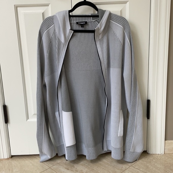 Mens Zipper-Up - Picture 4 of 7